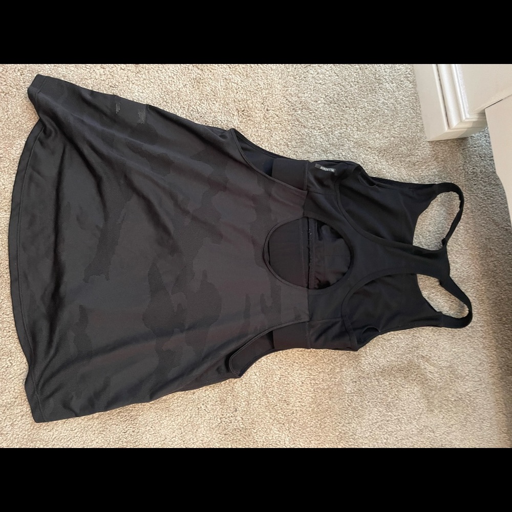 Workout tank - Picture 2 of 2